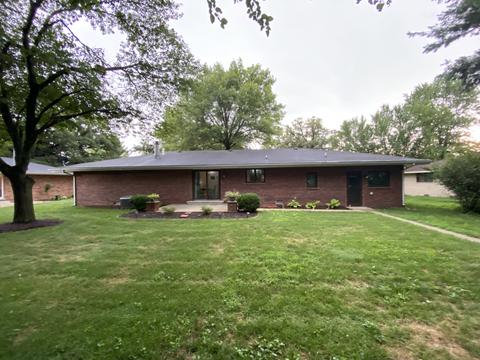 110 E Park View Dr, Forrest, IL 61741 photo 2