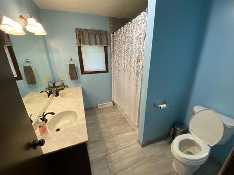 110 E Park View Dr, Forrest, IL 61741 photo 11