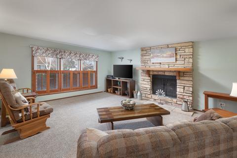 13822 S Mallard Dr, Plainfield, IL 60544 photo 4
