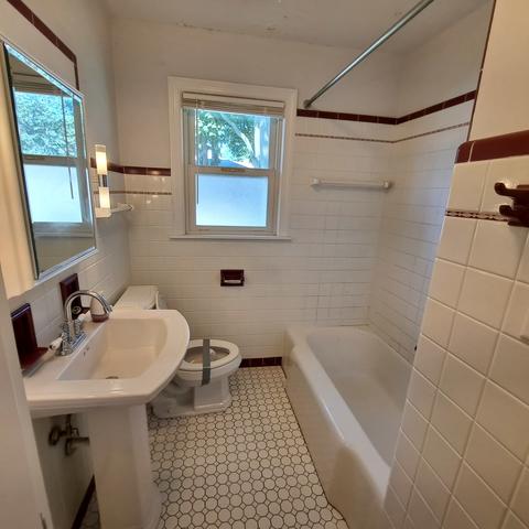 145 W Park Ave, Wheaton, IL 60189 photo 10