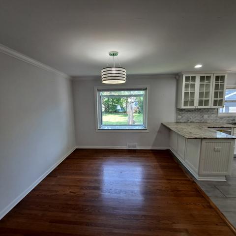 145 W Park Ave, Wheaton, IL 60189 photo 7