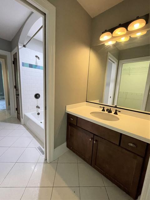 9 N760 Old Mill Ct, Elgin, IL 60123 photo 20
