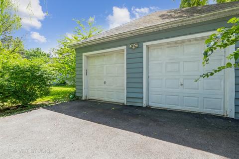 1106 S River Rd, Des Plaines, IL 60016 photo 3