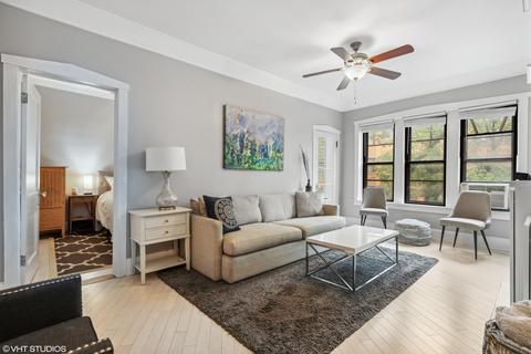 1503 W Cornelia Ave #2, Chicago, IL 60657 photo 2