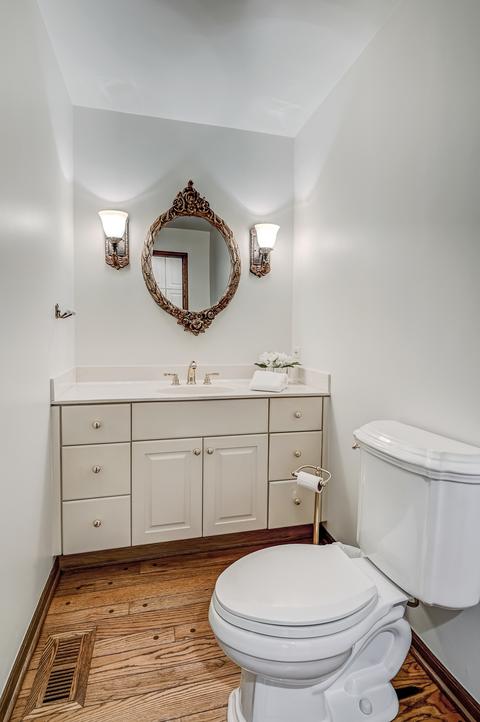 7524 Hamilton Ave, Burr Ridge, IL 60527 photo 14