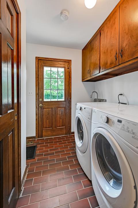 7524 Hamilton Ave, Burr Ridge, IL 60527 photo 12