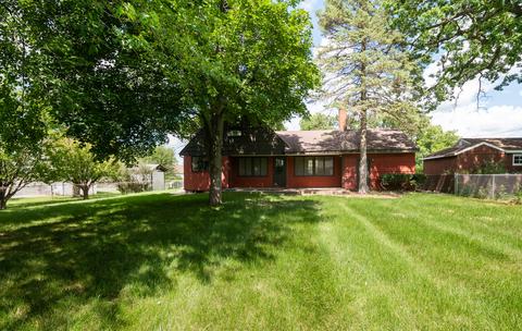 907 Woods St, Mchenry, IL 60050 photo 3