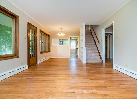 907 Woods St, Mchenry, IL 60050 photo 5
