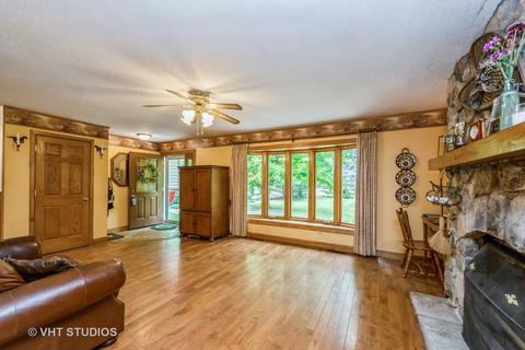 8308 Schmidt St, Spring Grove, IL 60081 photo 4