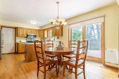 332 Patricia Ln, Bartlett, IL 60103 photo 8