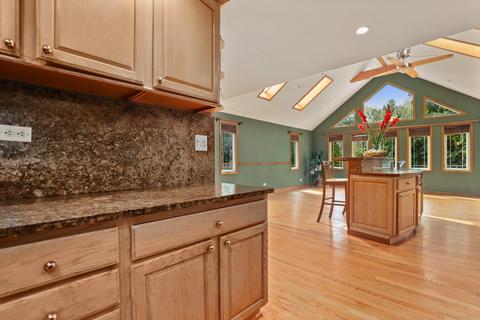 1819 E Bittersweet Ln, Mount Prospect, IL 60056 photo 14