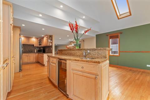 1819 E Bittersweet Ln, Mount Prospect, IL 60056 photo 17