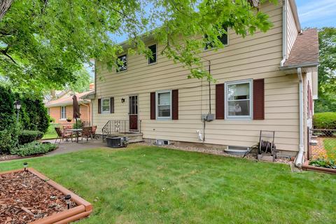 585 S Winfield Ave, Kankakee, IL 60901 photo 2