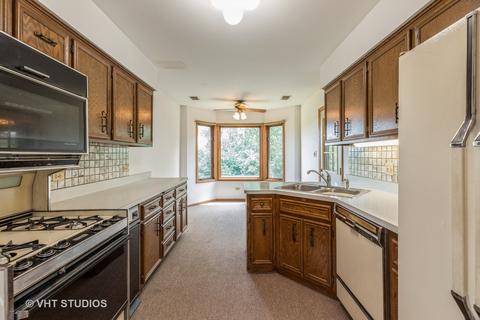 200 Lake Dr #2A, Olympia Fields, IL 60461 photo 4