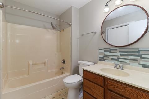 8212 Elm Ave, Downs, IL 61736 photo 21