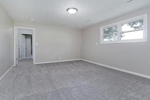 8212 Elm Ave, Downs, IL 61736 photo 27