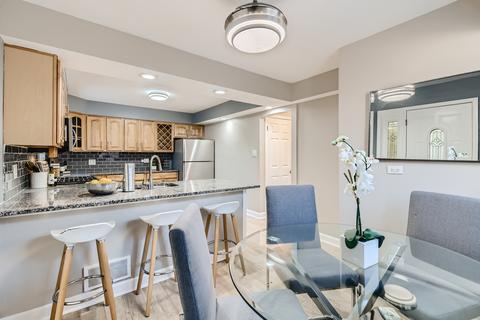 357 E 90th St, Chicago, IL 60619 photo 4