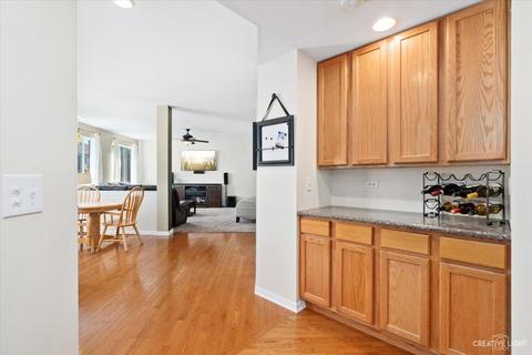 1755 Ruzich Dr, Bartlett, IL 60103 photo 5