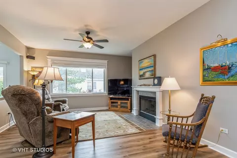 21126 W Braxton Ln, Plainfield, IL 60544 photo 2