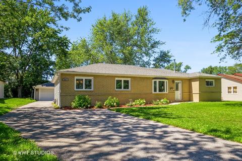 700 Alhambra Ln, Hoffman Estates, IL 60169 photo 1