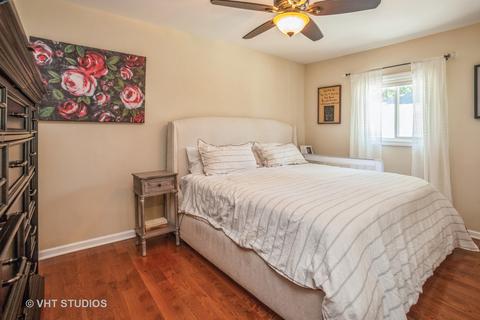 700 Alhambra Ln, Hoffman Estates, IL 60169 photo 11
