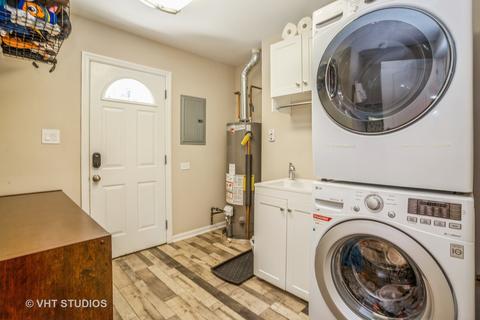 700 Alhambra Ln, Hoffman Estates, IL 60169 photo 17