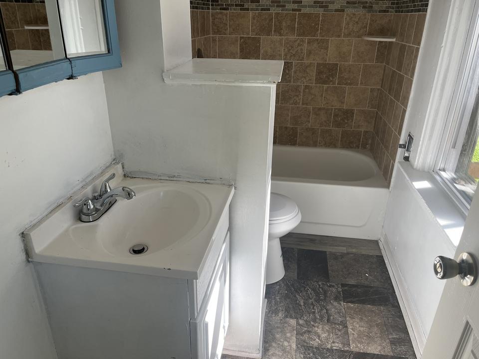  632 S Lincoln Ave S, Aurora, IL 60505 photo 4