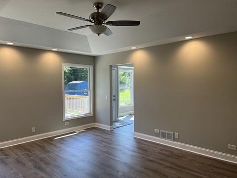 3205 W Beach Dr, Mchenry, IL 60050 photo 25