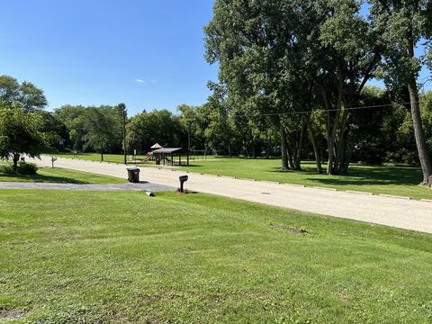 3205 W Beach Dr, Mchenry, IL 60050 photo 37