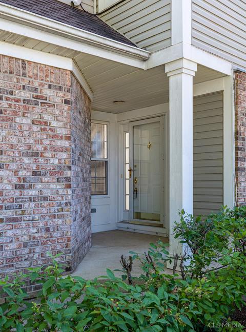 249 Bay Dr, Itasca, IL 60143 photo 2