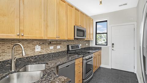 3130 W Carmen Ave #3, Chicago, IL 60625 photo 10