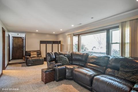 505 Hatlen Ave, Mount Prospect, IL 60056 photo 8