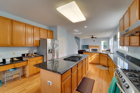 1491 Della Dr, Hoffman Estates, IL 60169 photo 8