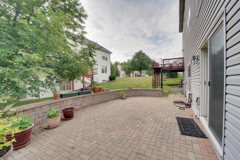 1491 Della Dr, Hoffman Estates, IL 60169 photo 19