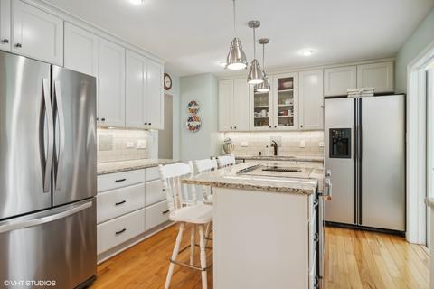 3965 Suffolk Ln, Hoffman Estates, IL 60192 photo 8