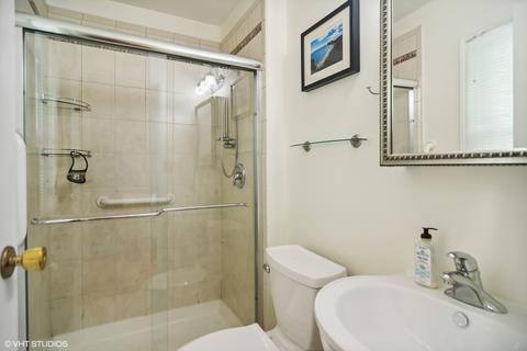 3965 Suffolk Ln, Hoffman Estates, IL 60192 photo 13