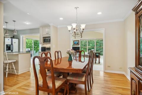 3965 Suffolk Ln, Hoffman Estates, IL 60192 photo 6