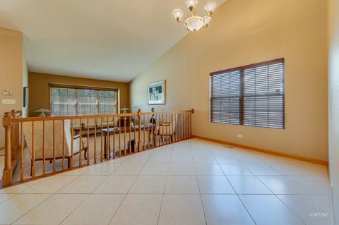 1011 Trillium Ln, Bartlett, IL 60103 photo 7