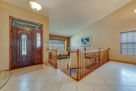 1011 Trillium Ln, Bartlett, IL 60103 photo 6