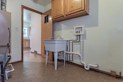 1002 W Roosevelt Rd, Wheaton, IL 60187 photo 9