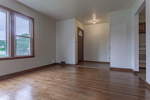 1002 W Roosevelt Rd, Wheaton, IL 60187 photo 3