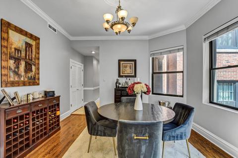 87 Elm St #2, Chicago, IL 60611 photo 9