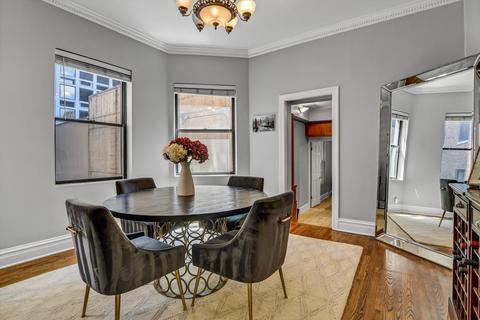87 Elm St #2, Chicago, IL 60611 photo 8