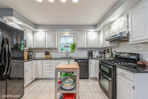 306 E 2nd St, East Dundee, IL 60118 photo 5