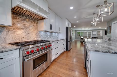 713 N 8th Ave, Addison, IL 60101 photo 5