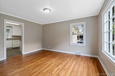 6 Westgate Dr, Aurora, IL 60506 photo 3