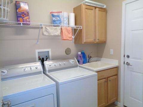 2878 Edgewater Dr, Elgin, IL 60124 photo 12
