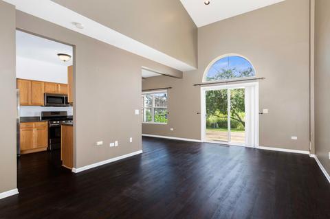 2514 Oak Tree Ln, Plainfield, IL 60586 photo 2