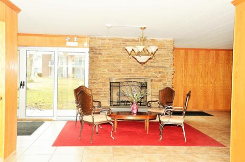 100 Deborah Ln #A7, Wheeling, IL 60090 photo 5