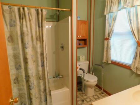 602 E Locust St, Chatsworth, IL 60921 photo 13